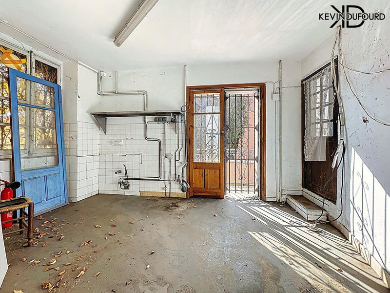 Immeuble - 150 m² - 5 pièces