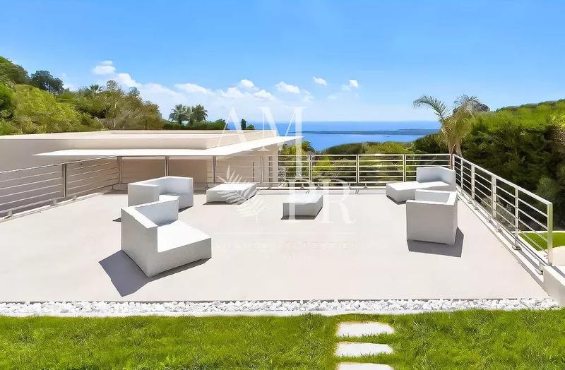 Villa - 230 m² - 8 pièces