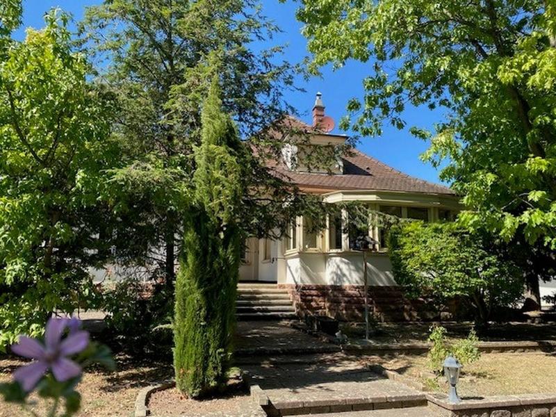 Maison - 218 m² - 9 pièces