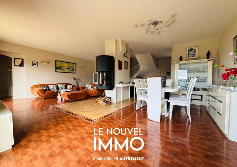 Villa - 250 m² - 7 pièces