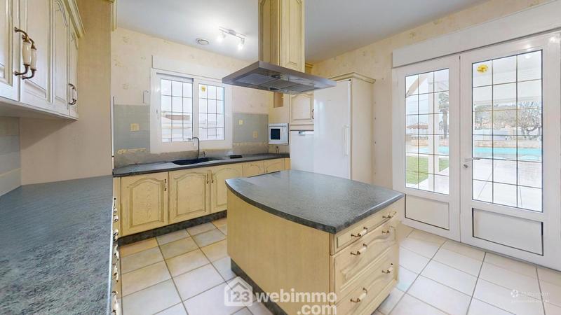 Maison - 165 m² - 7 pièces