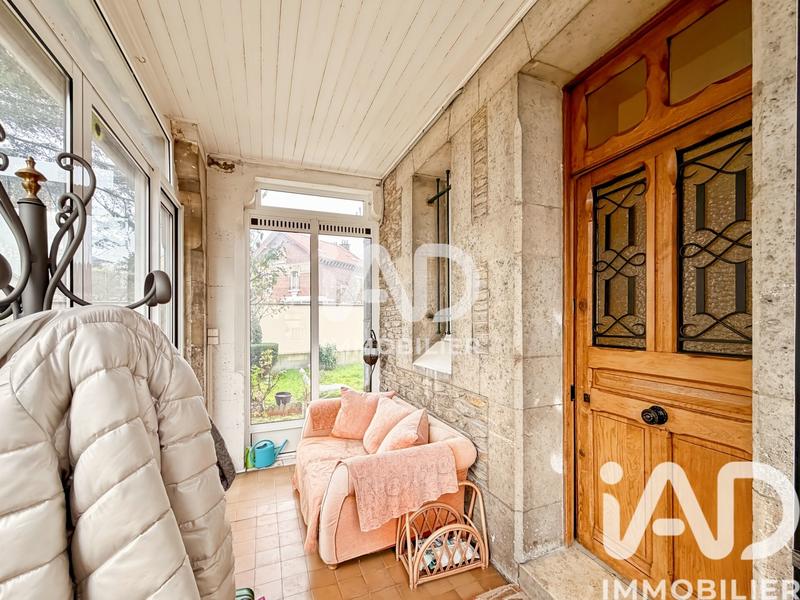 Maison - 163 m² - 8 pièces