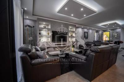 Maison - 142 m² - 7 pièces