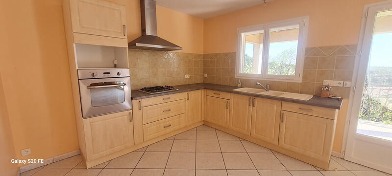 Villa - 93 m² - 4 pièces