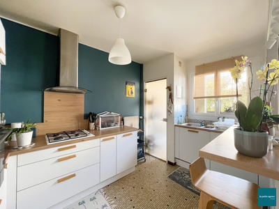 Appartement - 75 m² - 3 pièces