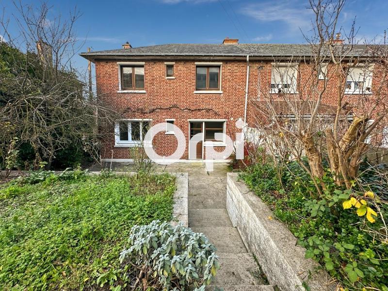 Maison - 93 m² - 5 pièces