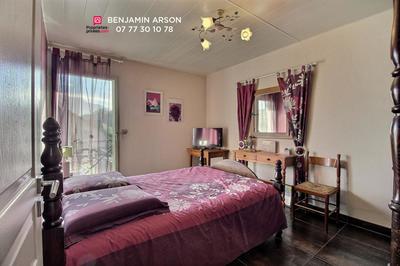 Maison - 177 m² - 8 pièces