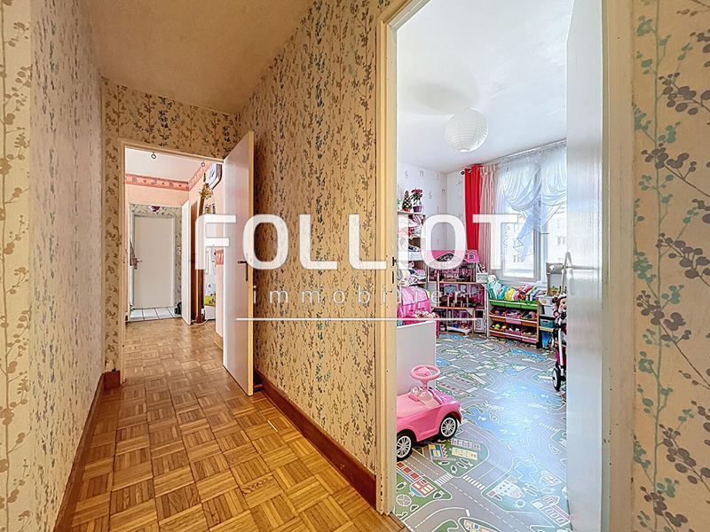 Appartement - 99 m² - 6 pièces