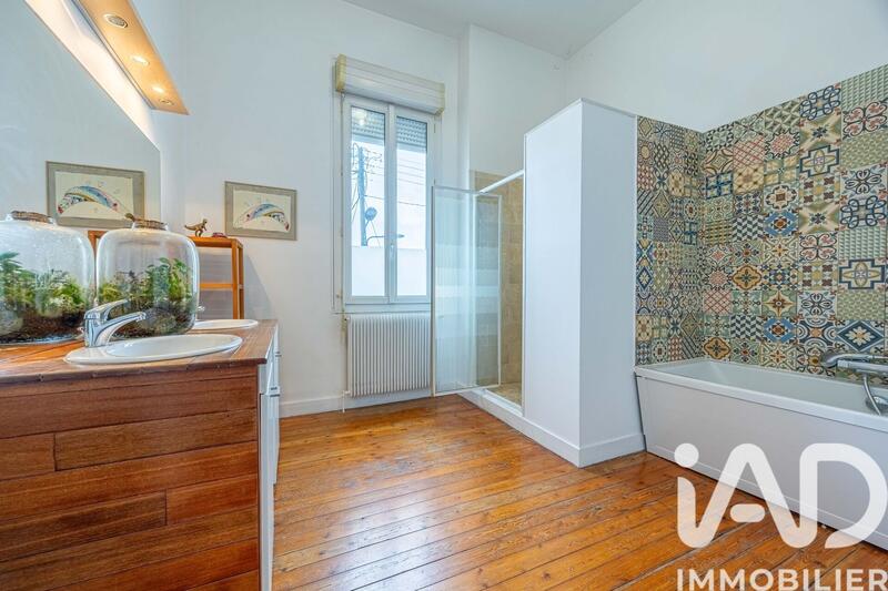 Maison - 178 m² - 5 pièces