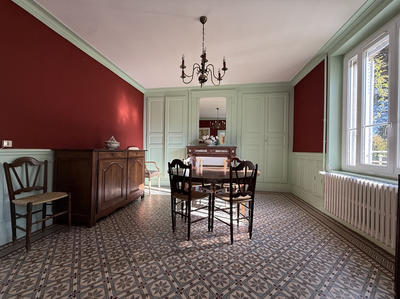 Maison - 192 m² - 10 pièces