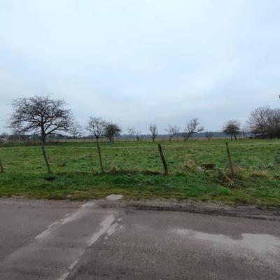 Terrain constructible - 3 000 m²