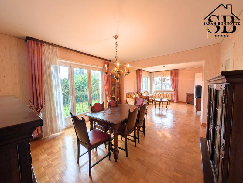 Maison - 190 m² - 8 pièces