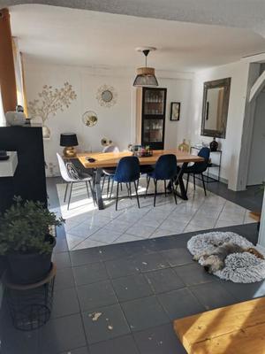 Maison - 94 m² - 5 pièces