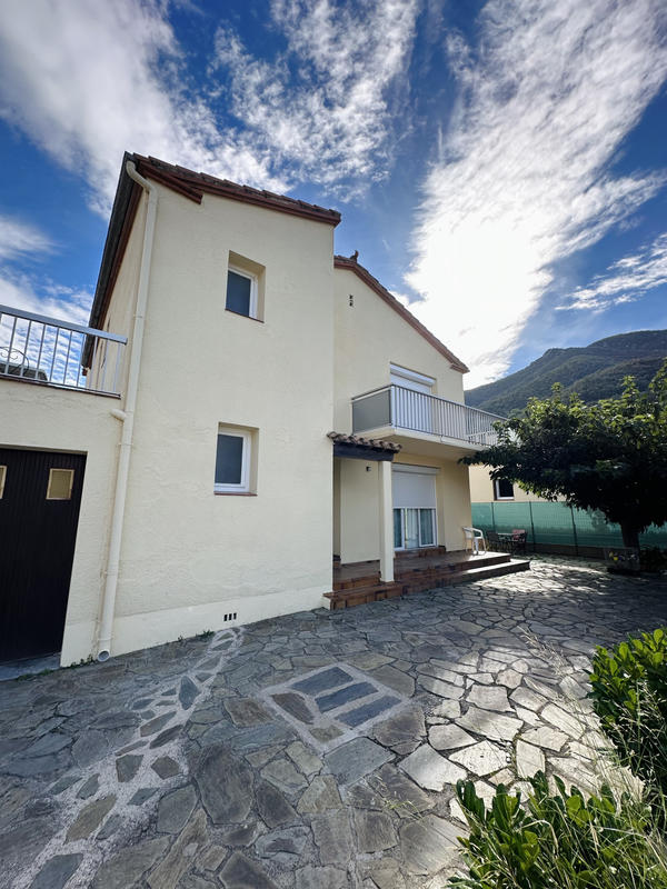 Maison - 170 m² - 8 pièces