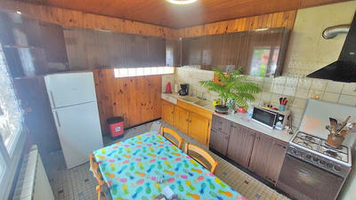 Maison - 93 m² - 7 pièces