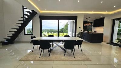 Maison d'architecte - 110 m² - 4 pièces