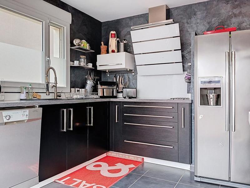 Maison - 95 m² - 4 pièces