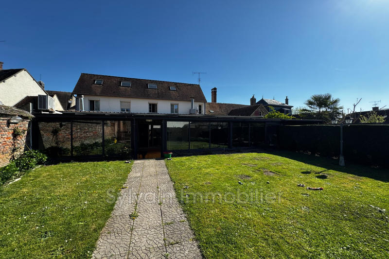 Maison - 359 m² - 6 pièces