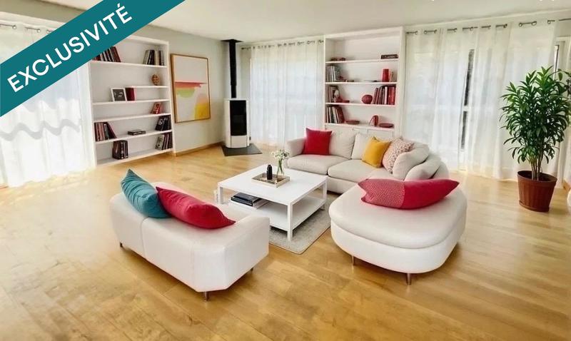 Maison - 210 m² - 7 pièces