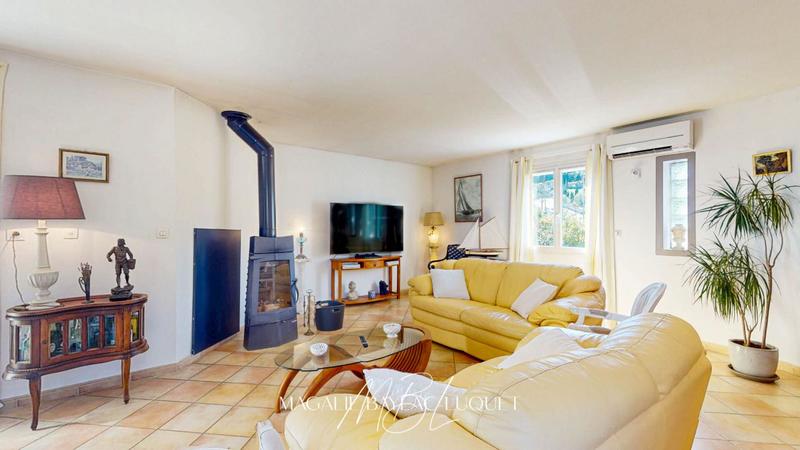 Maison - 135 m² - 5 pièces