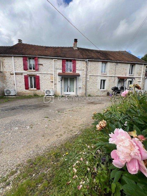 Longère - 280 m² - 8 pièces