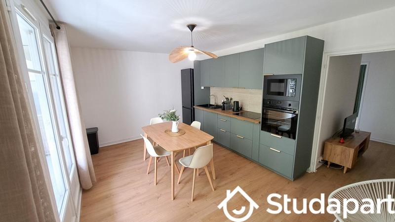 Chambre - 10 m² - 1 pièce