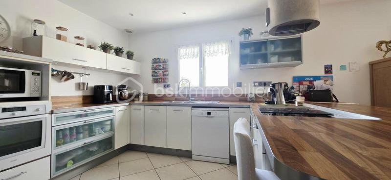 Maison - 152 m² - 6 pièces