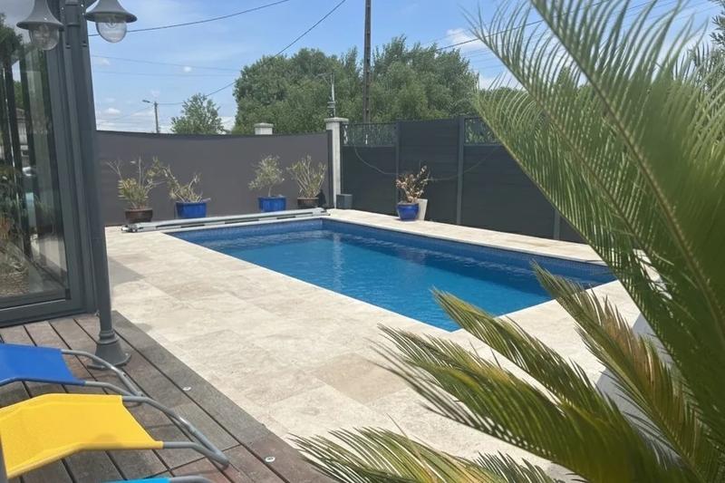 Villa - 187 m² - 9 pièces