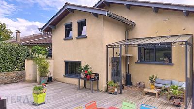 Maison traditionnelle - 134 m² - 6 pièces