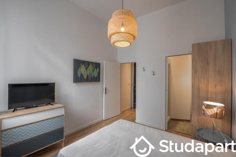 Chambre - 15 m² - 1 pièce