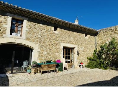 Maison ancienne - 146 m² - 3 pièces