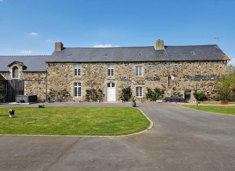 Manoir - 228 m² - 7 pièces