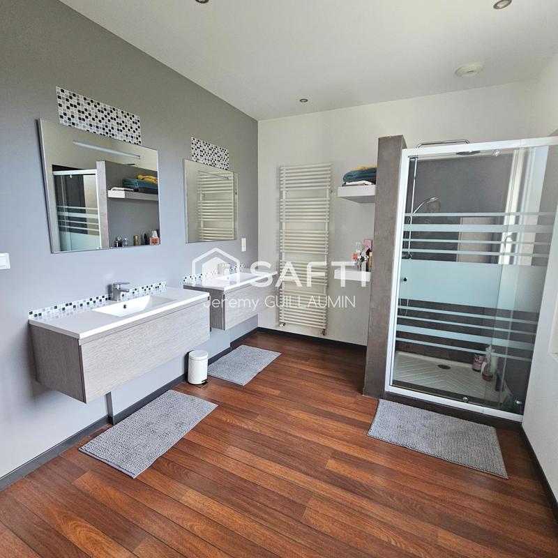 Maison - 153 m² - 5 pièces