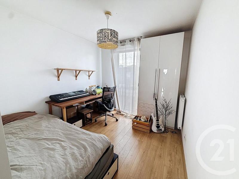 Appartement - 94 m² - 5 pièces