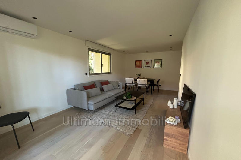 Appartement - 122 m² - 6 pièces