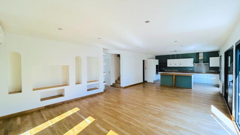 Maison - 155 m² - 6 pièces