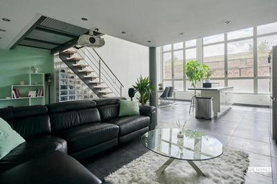 Loft - 104 m² - 3 pièces