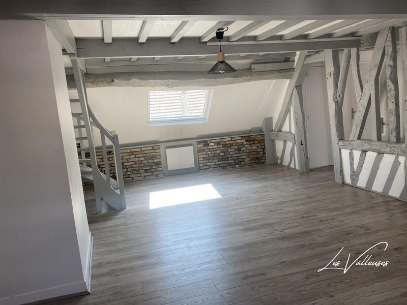 Appartement - 60 m² - 2 pièces