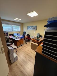 Local d'activité / Entrepôt - 685 m²