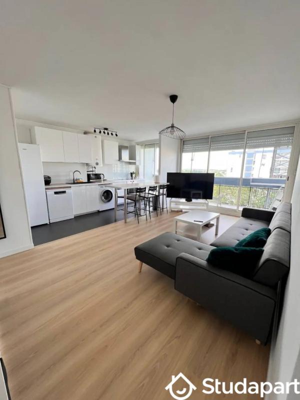 Chambre - 9 m² - 1 pièce