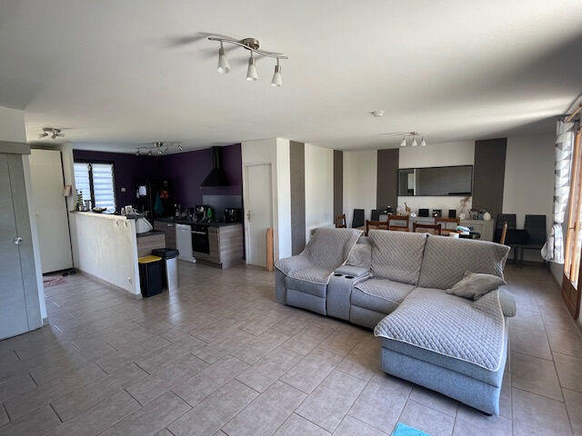 Maison - 90 m² - 6 pièces