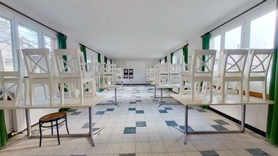 Local commercial - 257 m² - 8 pièces