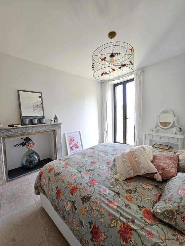 Propriété - 230 m² - 9 pièces