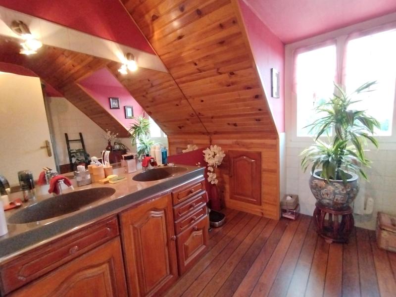 Maison - 150 m² - 7 pièces