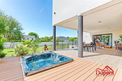 Villa - 230 m² - 5 pièces