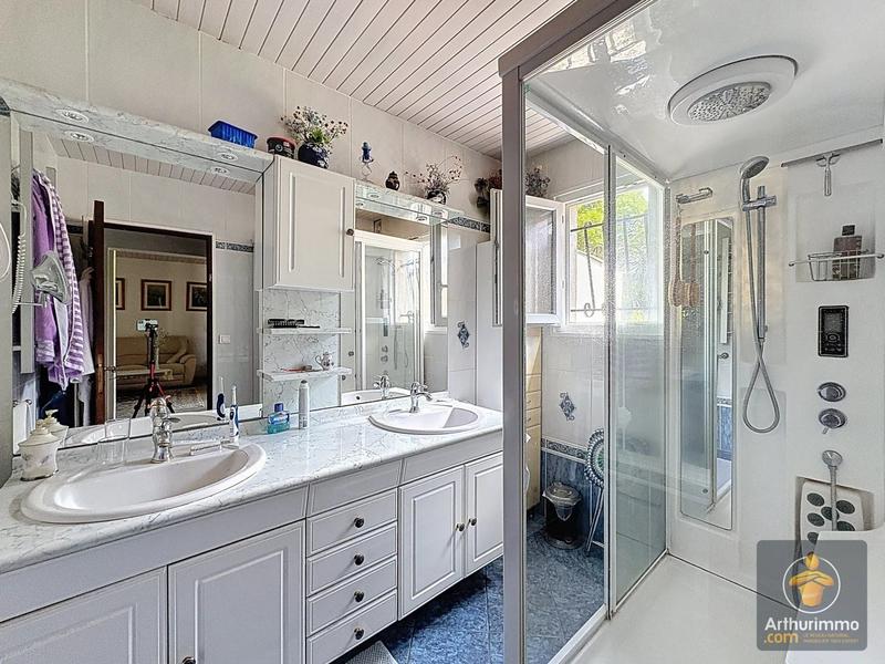 Maison - 148 m² - 5 pièces