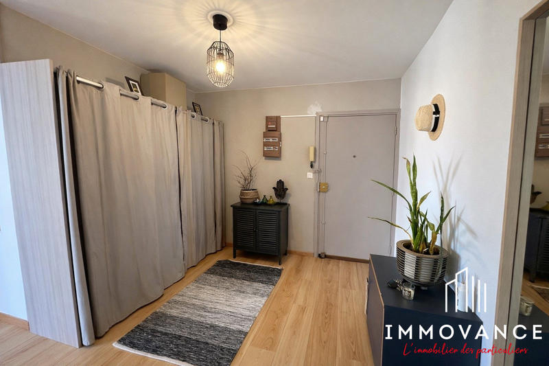Appartement - 84 m² - 3 pièces