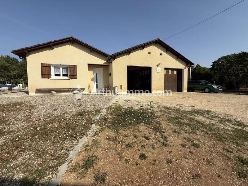 Maison - 239 m² - 8 pièces