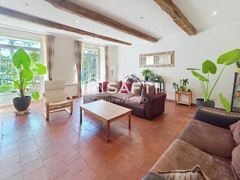 Maison - 178 m² - 5 pièces