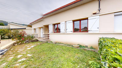 Maison - 101 m² - 6 pièces